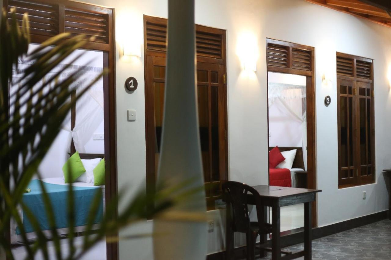 Bakery Family Guest House Mirissa Extérieur photo