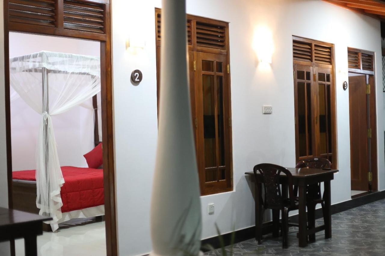 Bakery Family Guest House Mirissa Chambre photo