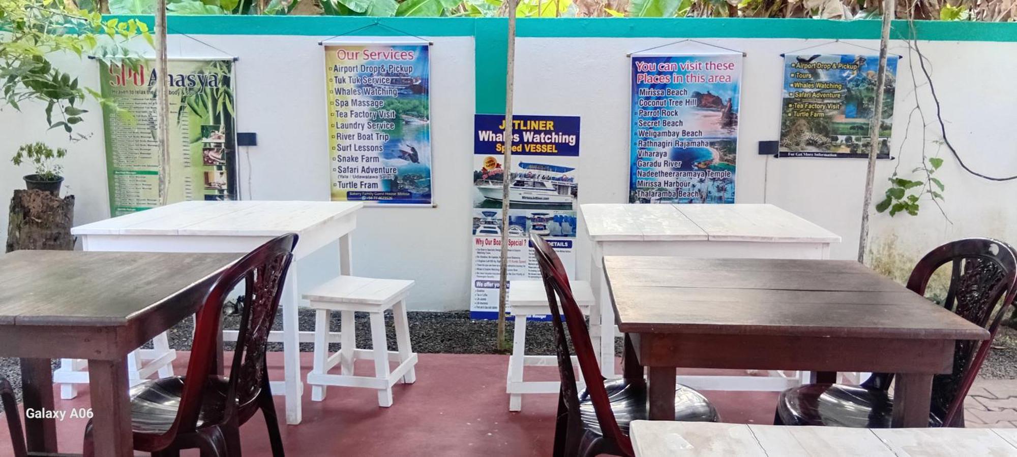 Bakery Family Guest House Mirissa Extérieur photo